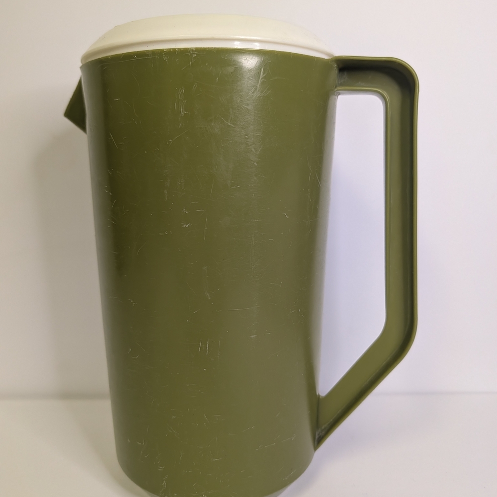 Vintage Rubbermaid Olive Green Pitcher with Cream Lid